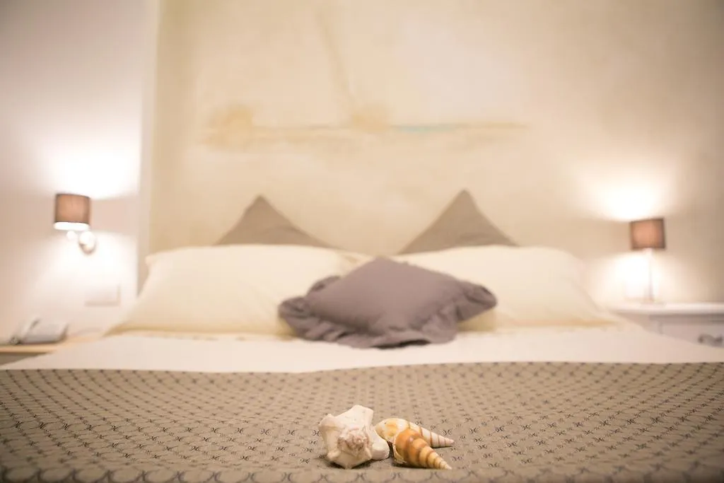 Hotel Liberty Beach - Parking & Beach Included Riccione 3*,  Włochy