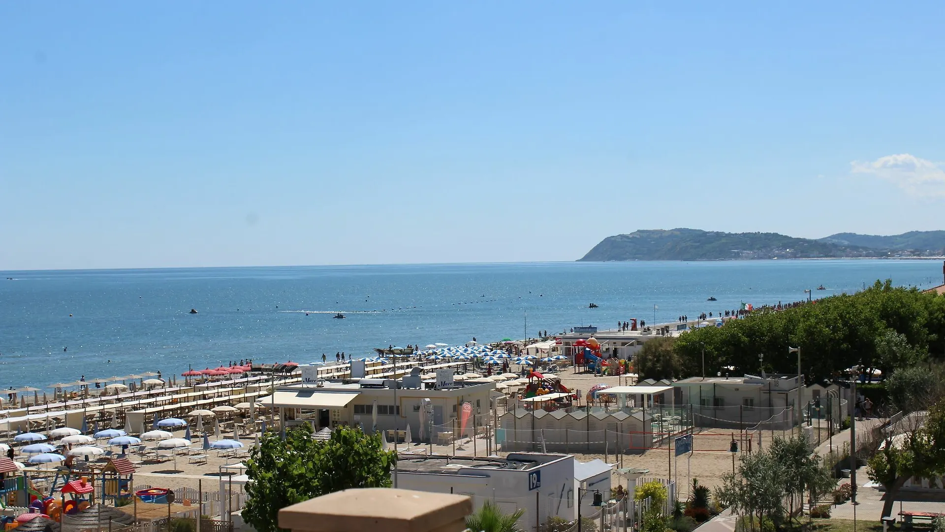 ***  Hotel Liberty Beach - Parking & Beach Included Riccione Włochy
